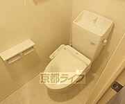 ウォシュレットの付いたトイレです