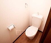 セパレートのきれいなトイレです・