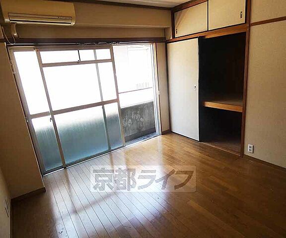 寝室