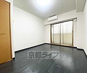 落ち着いた雰囲気のお部屋です