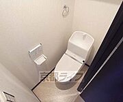 ウォシュレット付きのトイレです