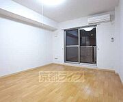広々とした部屋です。