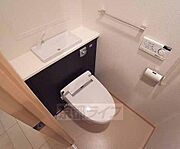 ウォシュレット付のトイレです。