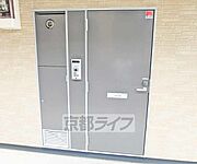 玄関のドアです
