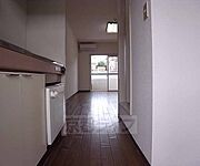 お部屋までの廊下です。