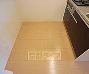 キッチン裏も広いです