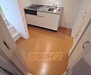 広めのキッチン周りです。