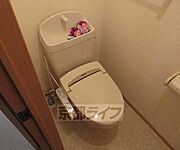 清潔感のあるトイレです