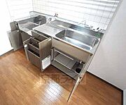 キッチン収納です。
