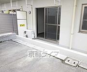 広々