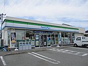 ファミリーマート恒久四丁目店まで650m