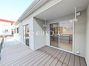 1号棟　ウッドデッキ　【八王子市小宮町】屋根部分のあるウッドデッキはアウトドアリビングとしてもステキです♪