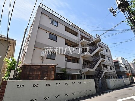 外観 【第二西武マンション】 「田無」駅が最寄り駅!ショッピングやお出かけのアクセスも良好で、休日の行動範囲が広がります。