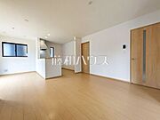 F号棟　リビング　【東村山市恩多町3丁目】