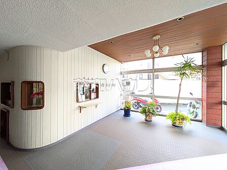 ≪エントランス≫ 【ヴィラロイヤル東中野】
