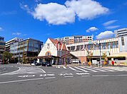 国立駅 (1360m)