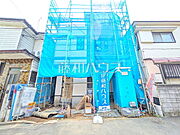2階にリビングを設置することで道路や外からの視線が届きにくい、プライバシー性の高いリビングでゆっくりと寛ぐことができます。　【板橋区赤塚新町1丁目】