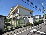 小平市立小平第一中学校 (930m)