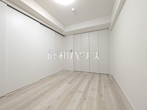 寝室を拡大表示
