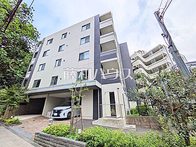 外観：≪外観≫周辺環境はもちろん、日当たりや設備仕様など、実際に行ってみないと分からないことも多くございます。営業担当がご案内いたしますのでお気軽にお問い合わせくださいませ☆　【プレシス多摩永山レヴィエ】