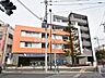 外観：外観　【 コナ・ヴィレッジ調布国領】京王線『国領』駅 徒歩8分、この恵まれたロケーションによる幸福感は、毎朝の通勤時にしっかりと感じられるのではないでしょうか。　