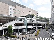 立川北駅 (560m)