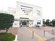 坂の上幼稚園 (130m)