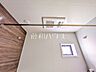 設備：浴室乾燥機(浴室内上部) 雨の日の強い味方！浴室換気乾燥機付きユニットバスで洗濯物が乾かせます。