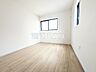 寝室：5号棟　居室　【新座市新堀2丁目】