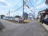 外観：接道状況および現場風景　【小平市花小金井南町3丁目】周辺環境はもちろん、日当たりや設備仕様など、実際に行ってみないと分からないことも多くございます。ご案内いたしますので、お気軽にお問い合わせください。