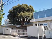 杉並区立久我山小学校 (160m)