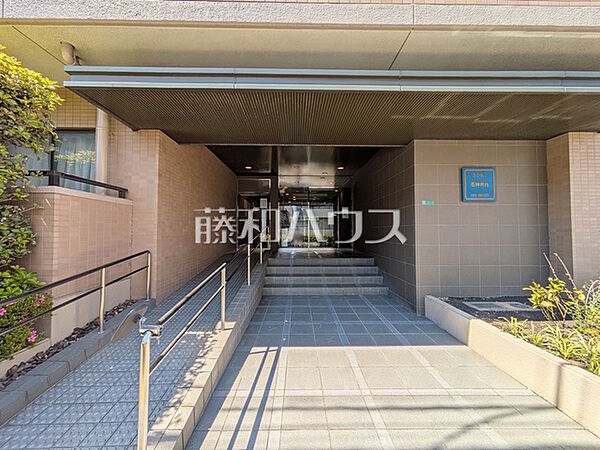エントランスを拡大表示