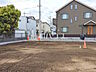 外観：≪4号地　外観≫道路から奥まった住まいは、車や人通りも気にならずプライバシーの確保された住空間を保つことができます。　【府中市住吉町4丁目】