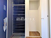 玄関収納　【練馬区南大泉4丁目】