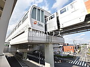 万願寺駅 (880m)