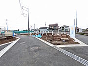 接道状況および現場風景　【東村山市秋津町3丁目】