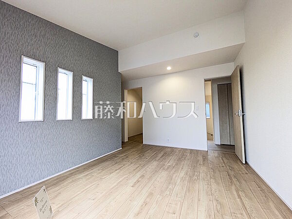 寝室を拡大表示