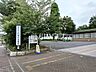 周辺：練馬区立石神井図書館 (1550m)