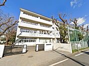 所沢市立所沢中学校 (1210m)