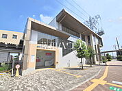 西武立川駅 (870m)
