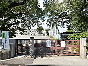 日野市立潤徳小学校 (1230m)