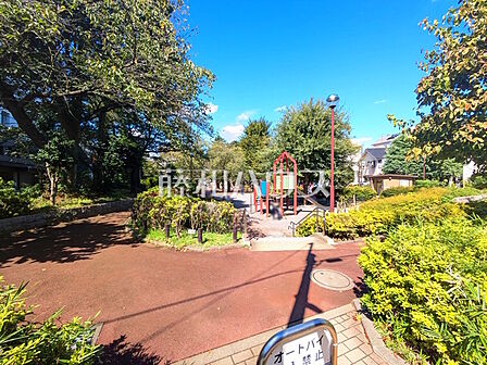練馬区立 北新井公園 (430m)