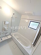 ≪3号棟　浴室≫浴室暖房乾燥機を備えた1坪サイズのゆったりバスルーム【多摩市一ノ宮4丁目】