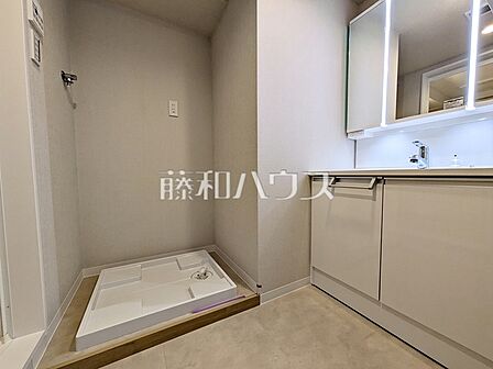 洗面室 【ルピナス日野壱番館】