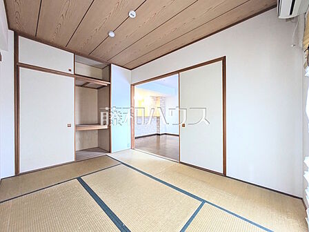 居室 【ヴィラージュ・ヴェール四番館】