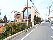 ハチウェルラボカフェ (960m)
