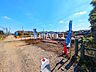 外観：接道状況および現場風景　【小平市小川町1丁目】
