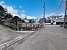 外観：接道状況および現場風景　【日野市多摩平6丁目】