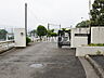 周辺：八王子市立甲ノ原中学校 (900m)