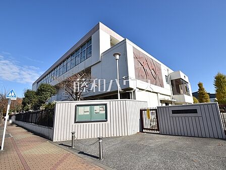 府中市立浅間中学校 (980m)